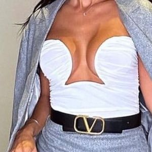 White corset top strapless